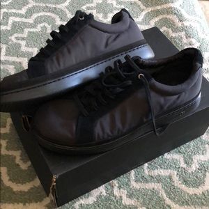 Ugg sneakers super soft new